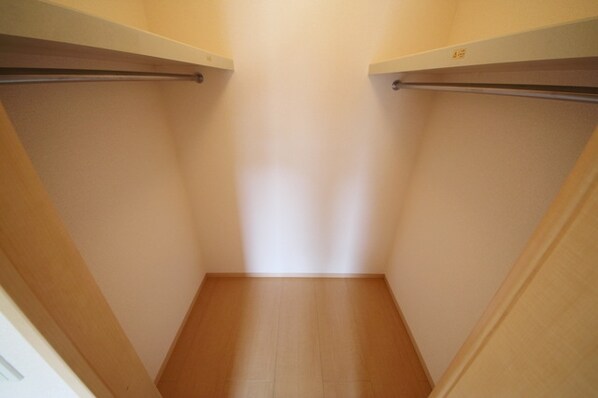 ウィスタリアDの物件内観写真